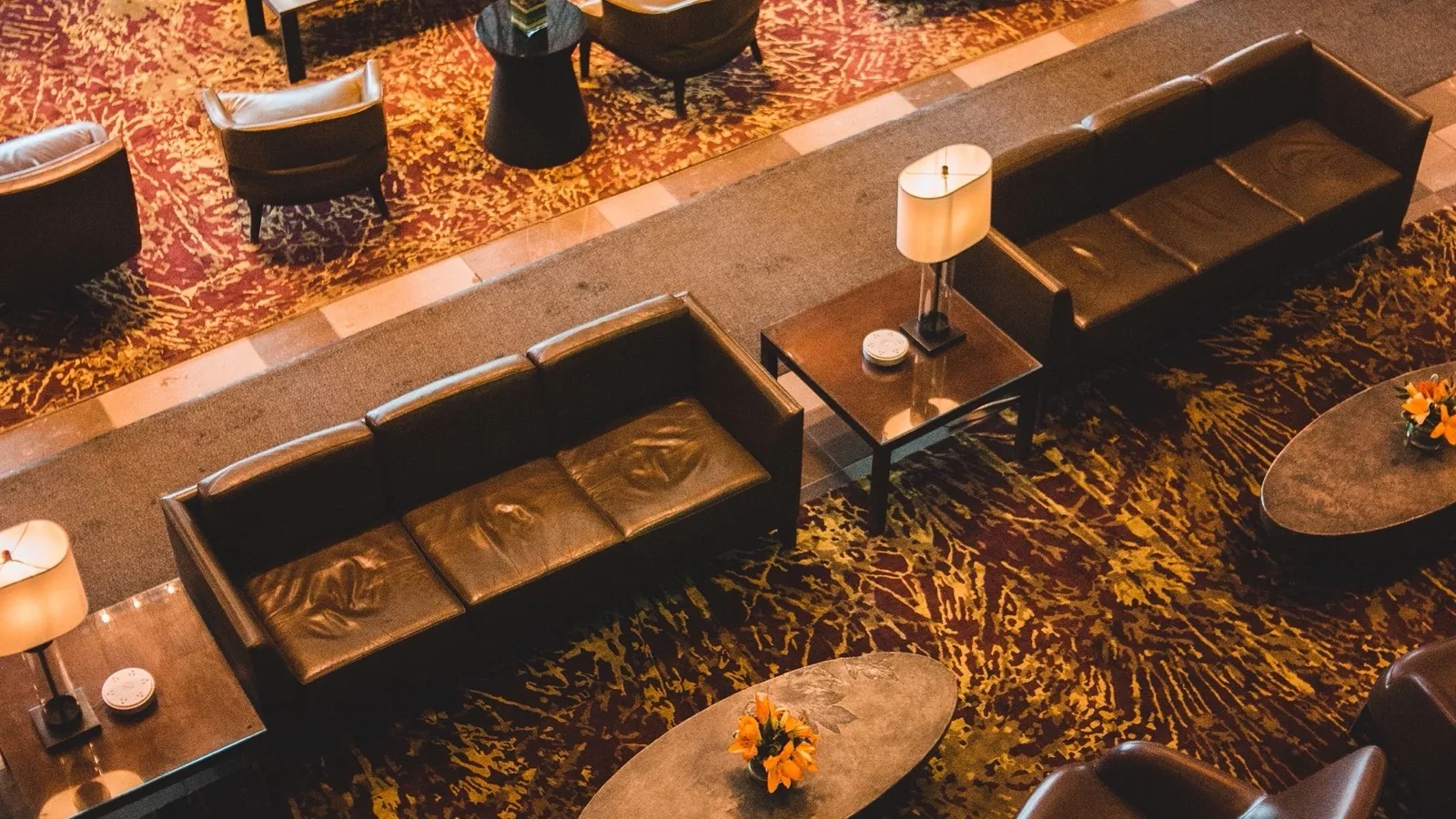 Lobby hotelowe, sceneria dla ekranów OISEN
