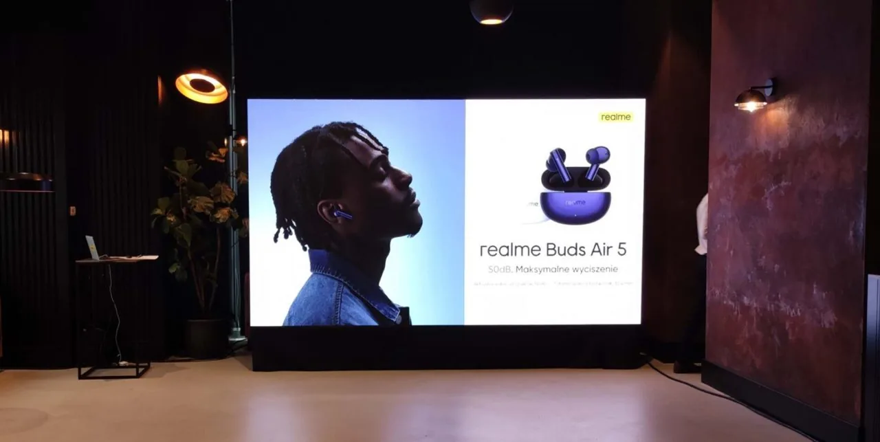 Realme - realizacja targowa — realizacja OISEN